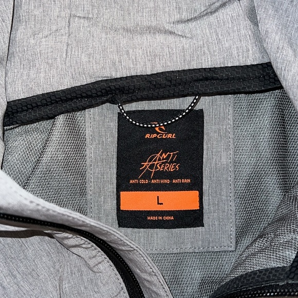 Rip Curl anti series windbreaker. Size L. NWT - Picture 4 of 5